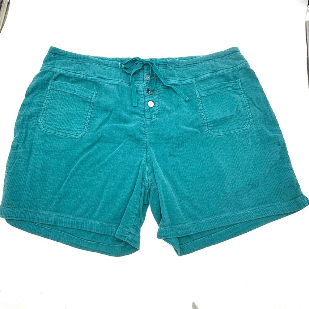 NEW - SUNDANCE women's pre-washed 100% cotton emerald green shorts - SIZE XL